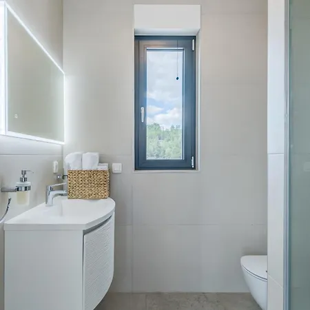 Superior In Gastrovilla Le'tini Luxury With Pool Bed and Breakfast 4*