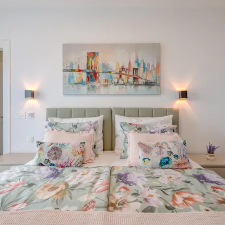Bed and Breakfast Superior In Gastrovilla Le'tini Luxury With Pool Ποντστράνα