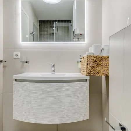 Bed and Breakfast Superior In Gastrovilla Le'tini Luxury With Pool 4*