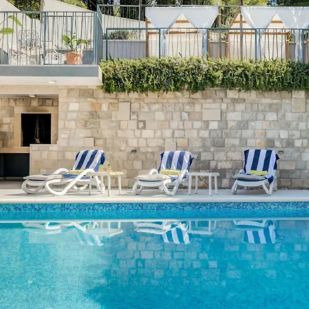 Superior In Gastrovilla Le'tini Luxury With Pool *