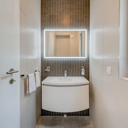 Bed and Breakfast Superior In Gastrovilla Le'tini Luxury With Pool Ποντστράνα